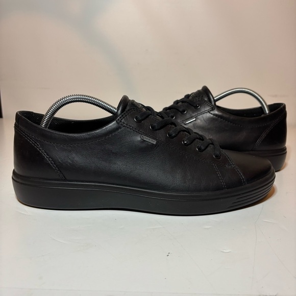 Ecco Mens Black Soft 7 Tred Low Gore-Tex Leather Sneaker Size US 11 And EU 45 - Picture 5 of 11